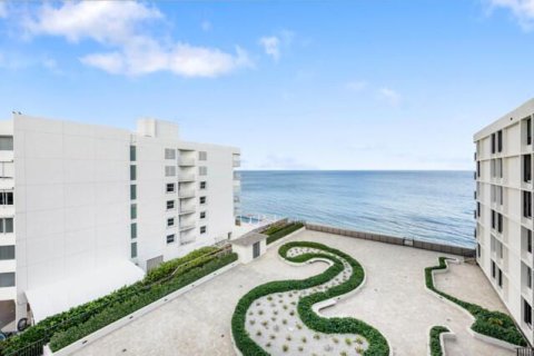 Condo in South Palm Beach, Florida, 2 bedrooms  № 2246477 - photo 4