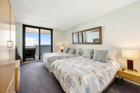 Condo in South Palm Beach, Florida, 2 bedrooms  № 2246477 - photo 14