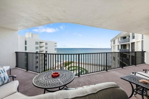 Condo in South Palm Beach, Florida, 2 bedrooms  № 2246477 - photo 7