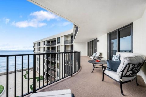 Condo in South Palm Beach, Florida, 2 bedrooms  № 2246477 - photo 3