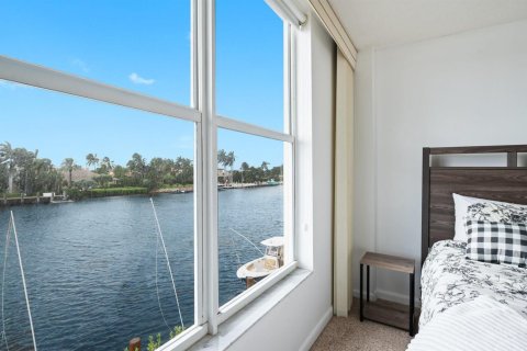 Copropriété à louer à Hillsboro Beach, Floride: 2 chambres, 92.9 m2 № 2174188 - photo 18
