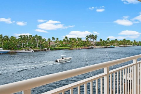 Copropriété à louer à Hillsboro Beach, Floride: 2 chambres, 92.9 m2 № 2174188 - photo 11