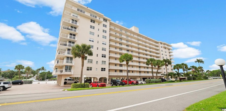 Condo à Hillsboro Beach, Floride, 2 chambres  № 2174188