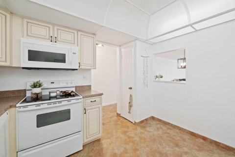 Copropriété à louer à Hillsboro Beach, Floride: 2 chambres, 92.9 m2 № 2174188 - photo 16