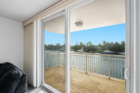 Copropriété à louer à Hillsboro Beach, Floride: 2 chambres, 92.9 m2 № 2174188 - photo 8