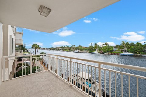 Copropriété à louer à Hillsboro Beach, Floride: 2 chambres, 92.9 m2 № 2174188 - photo 9