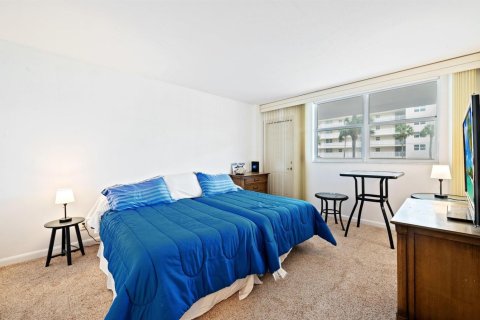Copropriété à louer à Hillsboro Beach, Floride: 2 chambres, 92.9 m2 № 2174188 - photo 22