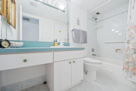 Copropriété à louer à Hillsboro Beach, Floride: 2 chambres, 92.9 m2 № 2174188 - photo 24