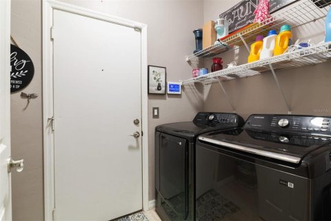 Condo in Gainesville, Florida, 1 bedroom  № 1808625 - photo 27