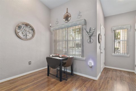Condo in Gainesville, Florida, 1 bedroom  № 1808625 - photo 16