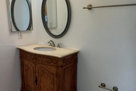 Copropriété à vendre à Tamarac, Floride: 1 chambre, 64.57 m2 № 2091356 - photo 11