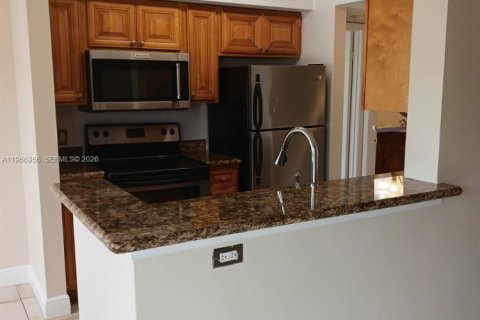 Copropriété à vendre à Tamarac, Floride: 1 chambre, 64.57 m2 № 2091356 - photo 6