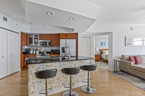 Copropriété à louer à West Palm Beach, Floride: 2 chambres, 103.49 m2 № 1075823 - photo 1
