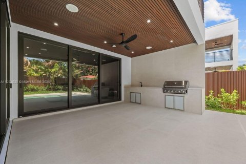 Купить виллу или дом в Форт-Лодердейл, Флорида 4 спальни, 353.4м2, № 1975750 - фото 25