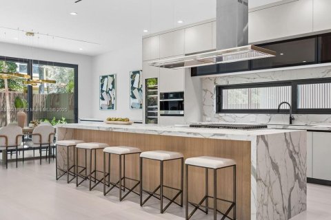 Купить виллу или дом в Форт-Лодердейл, Флорида 4 спальни, 353.4м2, № 1975750 - фото 7