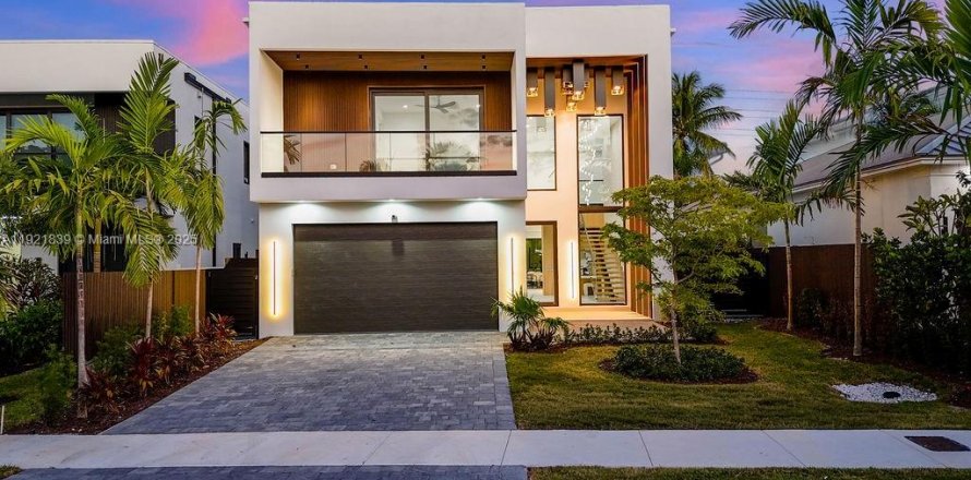 Дом в Форт-Лодердейл, Флорида 4 спальни, 353.4м2 № 1975750