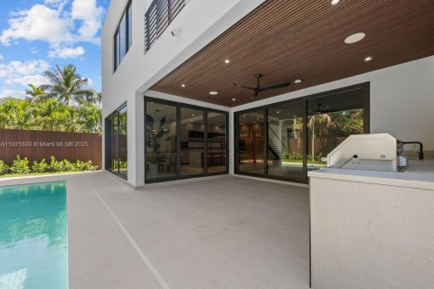 Купить виллу или дом в Форт-Лодердейл, Флорида 4 спальни, 353.4м2, № 1975750 - фото 26