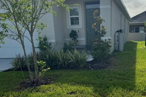 House in Winter Haven, Florida 4 bedrooms, 159.14 sq.m. № 2231952 - photo 4