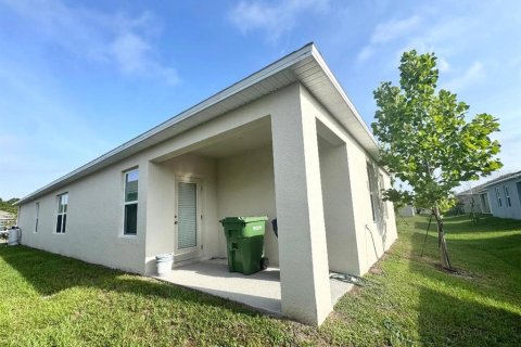 House in Winter Haven, Florida 4 bedrooms, 159.14 sq.m. № 2231952 - photo 15