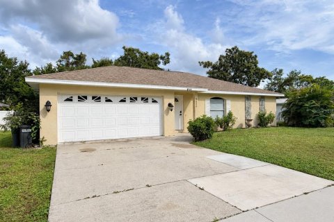 House in Sarasota, Florida 3 bedrooms, 127.83 sq.m. № 2403712