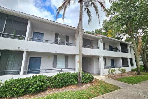 Condo à Coconut Creek, Floride, 2 chambres № 2402026