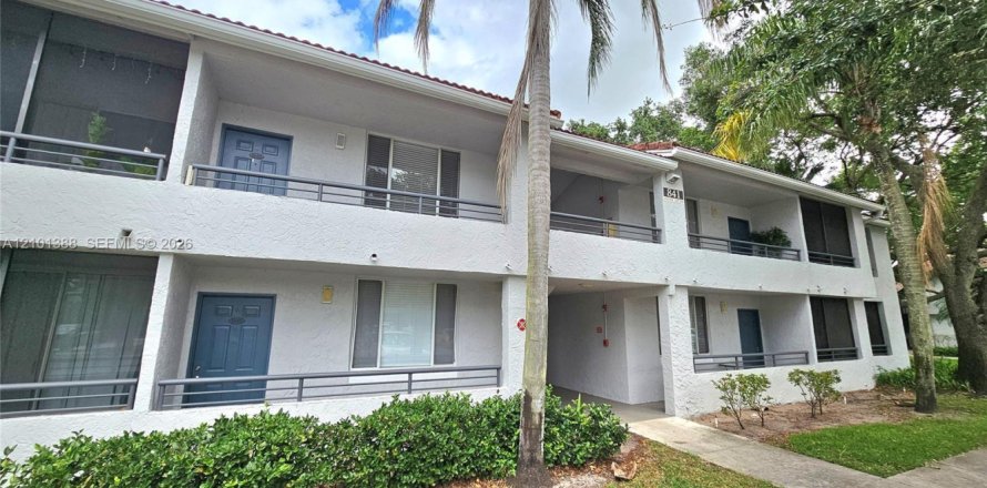 Condo à Coconut Creek, Floride, 2 chambres № 2402026