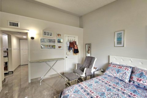 Copropriété à louer à Coconut Creek, Floride: 2 chambres, 90.58 m2 № 2402026 - photo 7