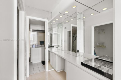 Condominio en venta en Hollywood, Florida, 2 dormitorios, 104.98 m2 № 1966305 - foto 14