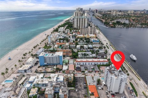 Condominio en venta en Hollywood, Florida, 2 dormitorios, 104.98 m2 № 1966305 - foto 26