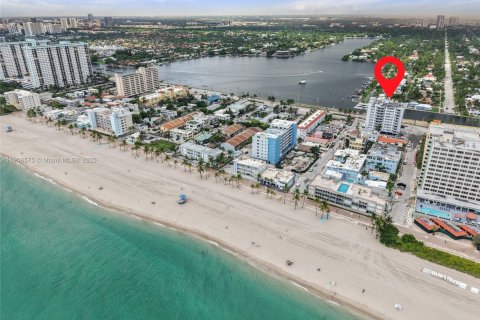 Condominio en venta en Hollywood, Florida, 2 dormitorios, 104.98 m2 № 1966305 - foto 27