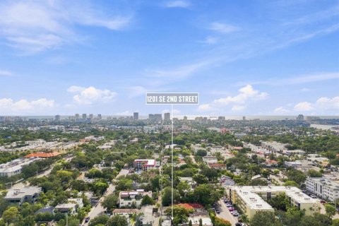 Immobilier commercial à Fort Lauderdale, Floride 3 pièces, 53.88 m2 № 2350824