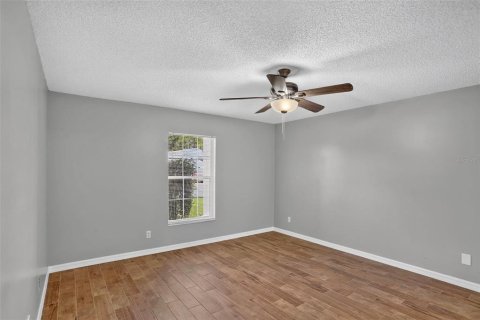 Villa ou maison à vendre à Kissimmee, Floride: 3 chambres, 153.94 m2 № 2424182 - photo 13