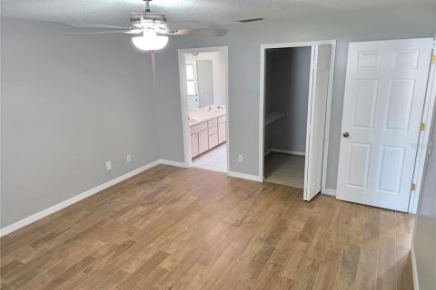 Villa ou maison à vendre à Kissimmee, Floride: 3 chambres, 153.94 m2 № 2424182 - photo 9
