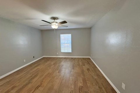 Villa ou maison à vendre à Kissimmee, Floride: 3 chambres, 153.94 m2 № 2424182 - photo 5