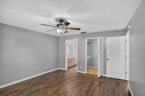 Villa ou maison à vendre à Kissimmee, Floride: 3 chambres, 153.94 m2 № 2424182 - photo 19