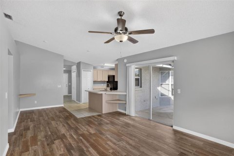 Villa ou maison à vendre à Kissimmee, Floride: 3 chambres, 153.94 m2 № 2424182 - photo 15