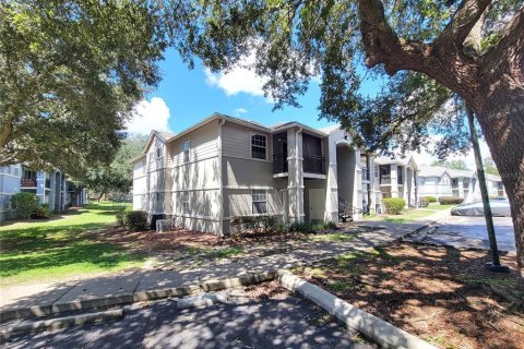 Condo in Gainesville, Florida, 1 bedroom № 2370682 - photo 2