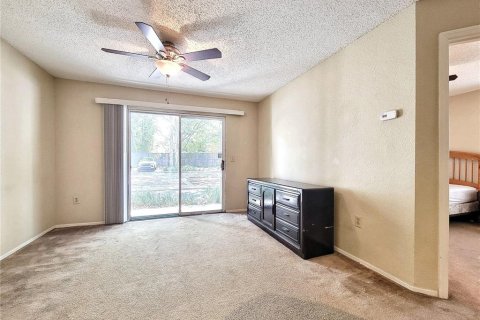 Condo in Gainesville, Florida, 1 bedroom № 2370682 - photo 3