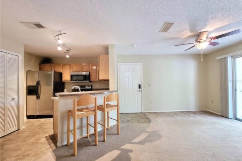 Condo in Gainesville, Florida, 1 bedroom № 2370682 - photo 5