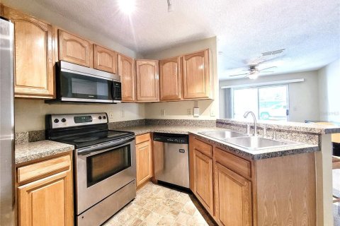 Condo in Gainesville, Florida, 1 bedroom № 2370682 - photo 7