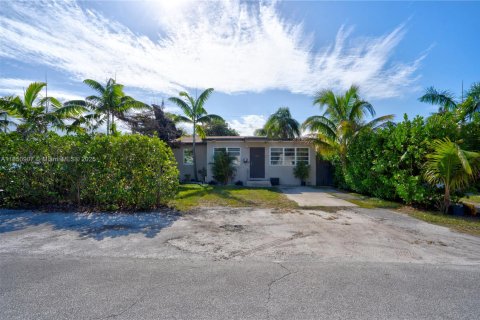 Villa ou maison à vendre à Hollywood, Floride: 3 chambres, 128.02 m2 № 1872589 - photo 10