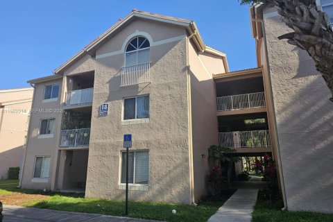 Copropriété à louer à Miami, Floride: 3 chambres, 110.55 m2 № 2051495 - photo 4