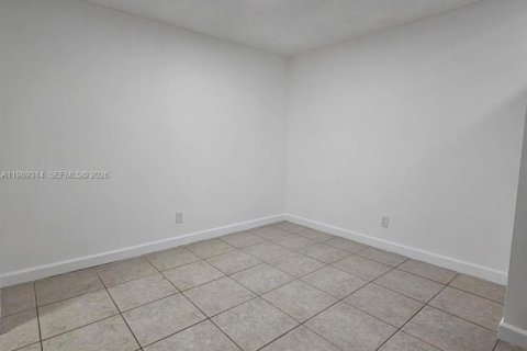 Copropriété à louer à Miami, Floride: 3 chambres, 110.55 m2 № 2051495 - photo 20