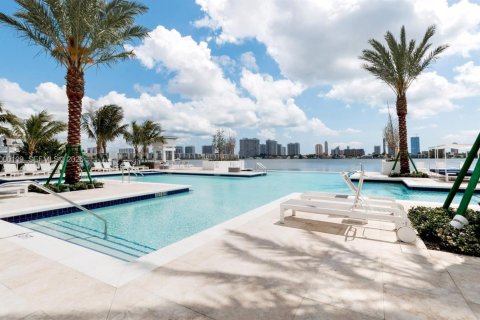 Copropriété à louer à North Miami Beach, Floride: 2 chambres, 135.54 m2 № 2170129 - photo 30