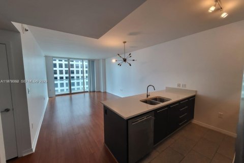 Снять в аренду кондоминиум в Майами, Флорида 1 спальня, 68.56м2, № 2044726 - фото 2
