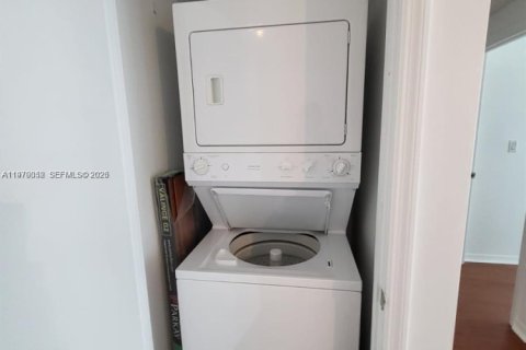 Снять в аренду кондоминиум в Майами, Флорида 1 спальня, 68.56м2, № 2044726 - фото 14