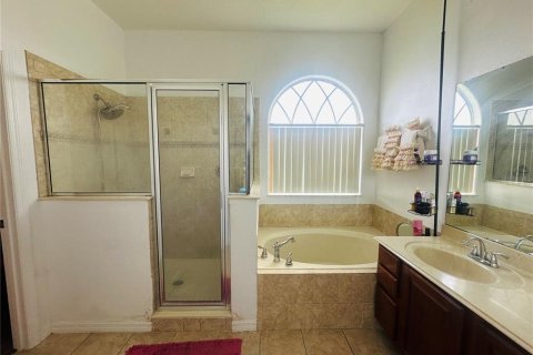 Casa en venta en Orlando, Florida, 3 dormitorios, 245.35 m2 № 2226018 - foto 11