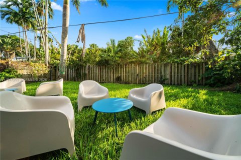 Immobilier commercial à vendre à Miami, Floride: 147.53 m2 № 2004610 - photo 2