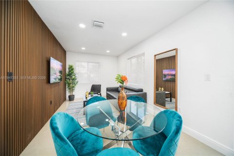 Immobilier commercial à vendre à Miami, Floride: 147.53 m2 № 2004610 - photo 14