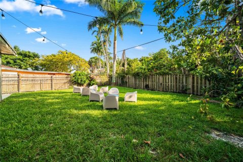 Immobilier commercial à vendre à Miami, Floride: 147.53 m2 № 2004610 - photo 4